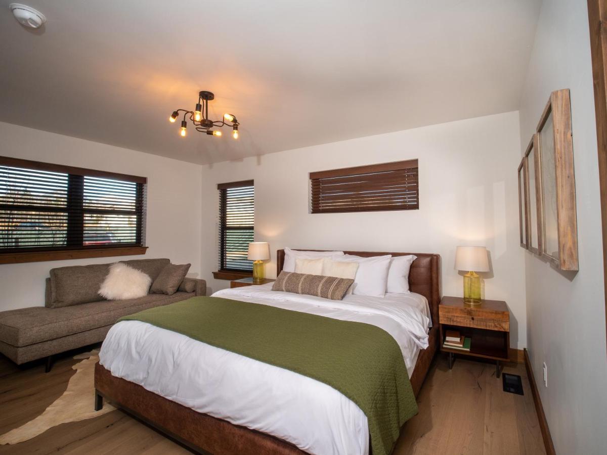Chic Retreat Indoor Outdoor Fireplace, Private Jacuzzi, Great Location! 埃斯蒂斯帕克 外观 照片